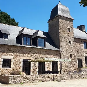 Petit Manoir Proche Dinan - D'hotes Couette-café