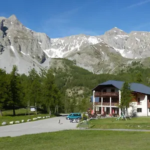 auberge-des-aiguilles.fr-provencehotel.com/